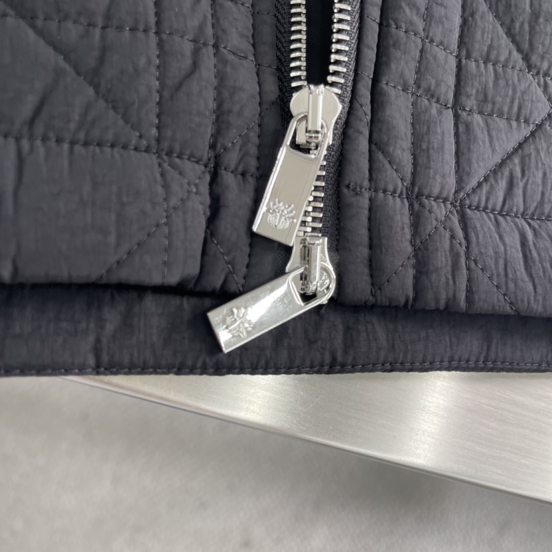 chr1st1an D10r outwear